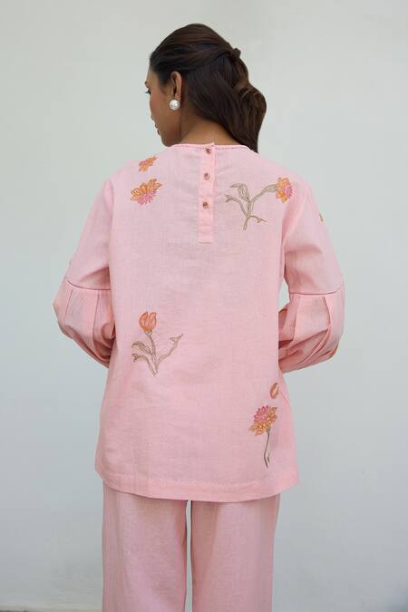 Shop Ayaka Pink Cotton Hand Embroidery Floral Round Top Online at Aza Fashions Shop_Ayaka_Pink Cotton Hand Embroidery Floral Round Top _Online_at_Aza_Fashions