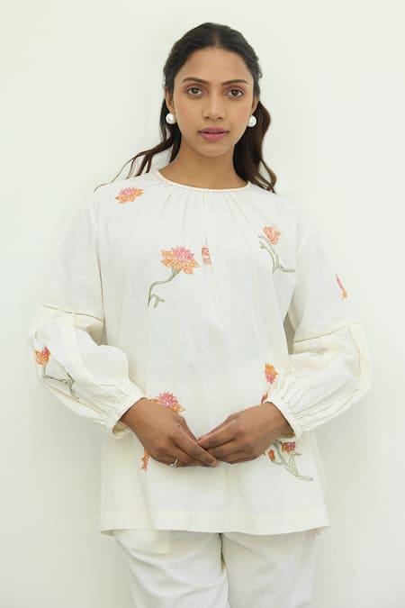 Buy Ayaka White Cotton Hand Embroidery Floral Round Top Online at Aza Fashions Buy_Ayaka_White Cotton Hand Embroidery Floral Round Top _Online_at_Aza_Fashions