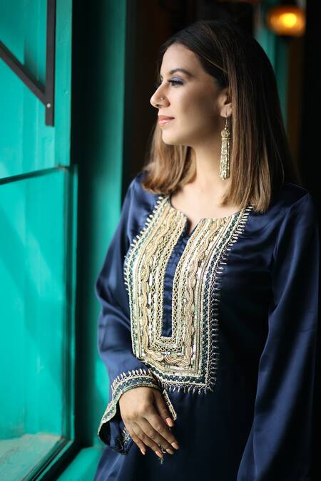 Shop_Cilwana Studio_Blue Silk Sequins, Beads Split V-neck Pure Embroidered Kurta With Pant _Online_at_Aza_Fashions