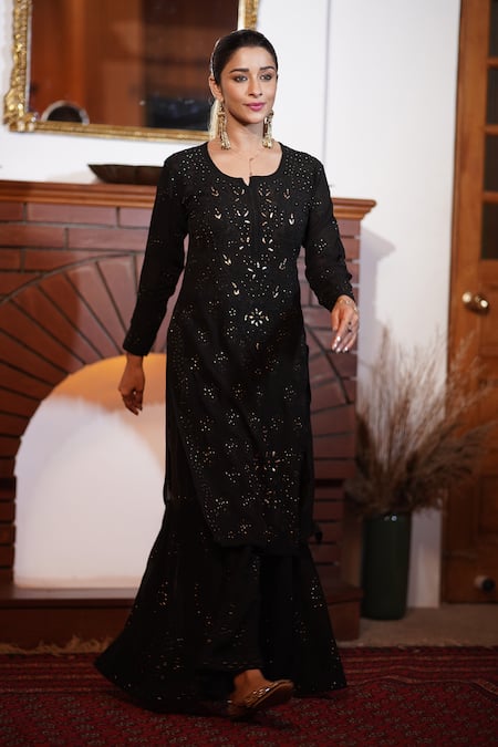 Cilwana Studio Mukaish Embroidered Kurta With Gharara 