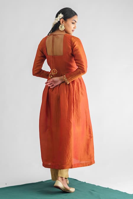Shop Mushio Orange Chanderi Silk, Organza, Resham Floral Threadwork Anarkali Pant Set at Aza Fashions Shop_Mushio_Orange Chanderi Silk, Organza, Resham Floral Threadwork Anarkali Pant Set _at_Aza_Fashions