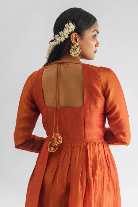 Buy Mushio Orange Chanderi Silk, Organza, Resham Floral Threadwork Anarkali Pant Set Buy_Mushio_Orange Chanderi Silk, Organza, Resham Floral Threadwork Anarkali Pant Set