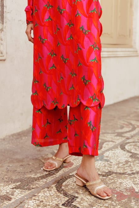 Shop_17:17 By Simmi Saboo_Pink Chanderi Silk Embroidery Round Neck Abhira Chilli Print Kurta With Pant _Online_at_Aza_Fashions