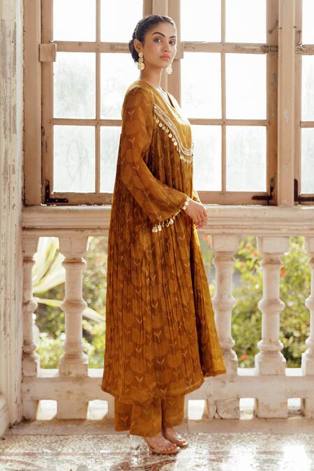 17:17 By Simmi Saboo_Green Chanderi, Cotton Pearls, Belecia Bandhani Print A-line Kurta With Pant _Online_at_Aza_Fashions