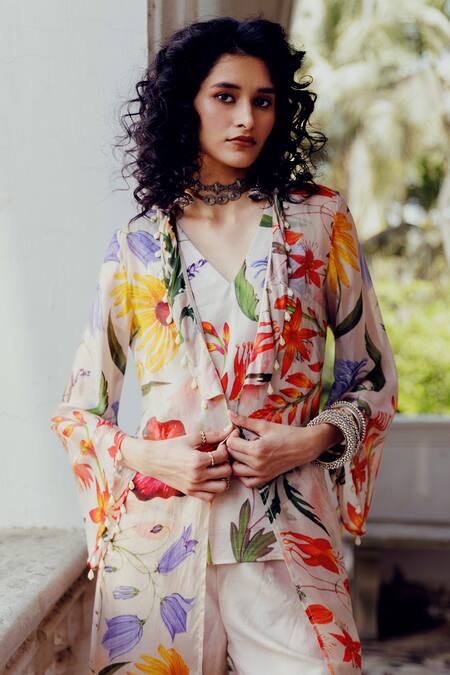 Buy_17:17 By Simmi Saboo_Beige Tabby Print Floral V- Neck Ella Trible Jacket And Pant Set 
