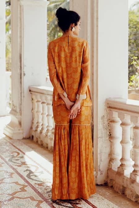 Shop_17:17 By Simmi Saboo_Orange Chanderi Silk Pearls, Beads Round Winny Bandhani Print Kurta With Gharara _at_Aza_Fashions