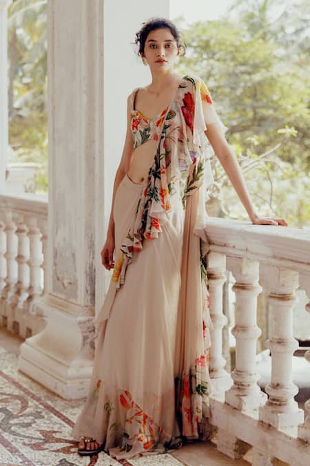 Shop 17:17 By Simmi Saboo Beige Chanderi, Yana Trible Print Pre-draped Ruffle Saree Set Online at Aza Fashions Shop_17:17 By Simmi Saboo_Beige Chanderi, Yana Trible Print Pre-draped Ruffle Saree Set _Online_at_Aza_Fashions