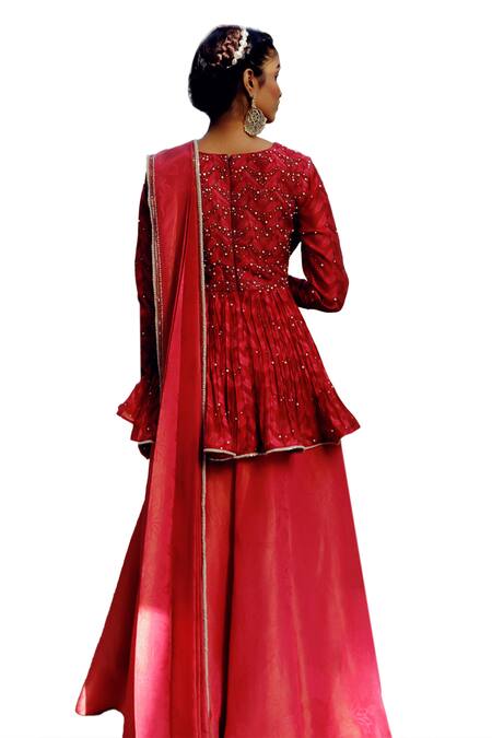 Buy_17:17 By Simmi Saboo_Maroon Chanderi Silk Beads, Zariah Leaf Print Pre-draped Gharara Saree Set 