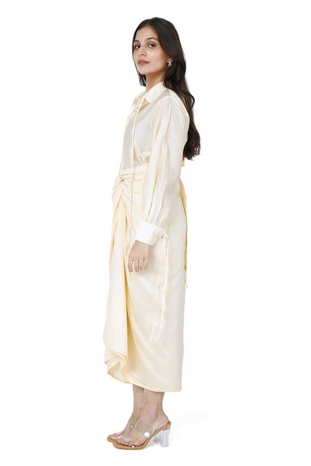 Komal Shah Cream Chanderi Solid Collar Neck Plain Shirt With Draped Skirt  4