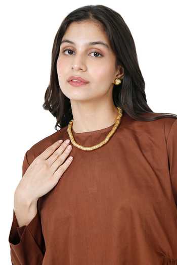 Buy_Komal Shah_Brown Cotton Satin High Neck Solid Kurta With Pant _Online_at_Aza_Fashions