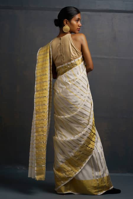 Rouka By Sreejith Jeevan Handwoven Kasavu Saree With Unstitched Blouse Piece 