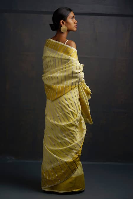 Rouka By Sreejith Jeevan Handwoven Cotton Saree With Unstitched Blouse Piece 
