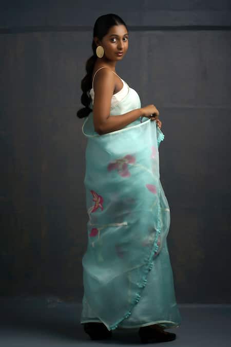 Buy_Rouka By Sreejith Jeevan_Green Organza Embroidery Floral Applique Saree With Unstitched Blouse Piece _Online_at_Aza_Fashions