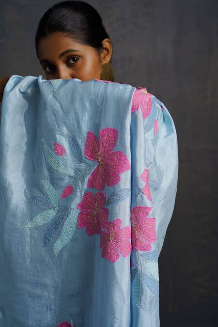 Shop Rouka By Sreejith Jeevan Blue Silk Embroidery Contrast Floral Saree With Unstitched Blouse Piece Online at Aza Fashions Shop_Rouka By Sreejith Jeevan_Blue Silk Embroidery Contrast Floral Saree With Unstitched Blouse Piece _Online_at_Aza_Fashions