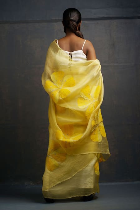 Rouka By Sreejith Jeevan Monochrome Floral Embroidered Saree With Unstitched Blouse Piece 