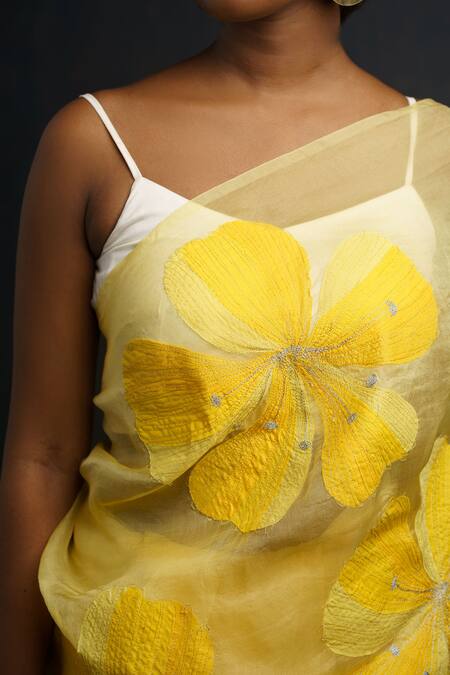 Buy_Rouka By Sreejith Jeevan_Yellow Organza Embroidery Monochrome Floral Saree With Unstitched Blouse Piece _Online_at_Aza_Fashions