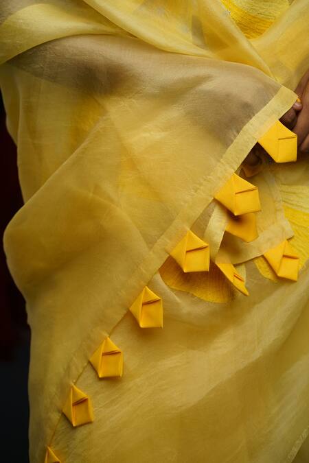 Shop_Rouka By Sreejith Jeevan_Yellow Organza Embroidery Monochrome Floral Saree With Unstitched Blouse Piece _Online_at_Aza_Fashions