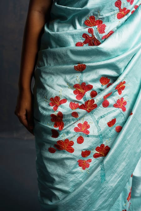 Buy_Rouka By Sreejith Jeevan_Green Silk Embroidery Applique Saree With Unstitched Blouse Piece _Online_at_Aza_Fashions