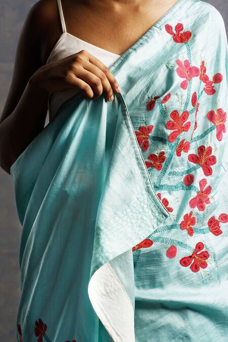 Shop_Rouka By Sreejith Jeevan_Green Silk Embroidery Applique Saree With Unstitched Blouse Piece _Online_at_Aza_Fashions