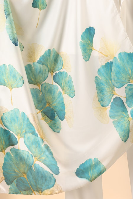 Buy_Dusala_White Dilian Blossom Pattern Scarf _Online_at_Aza_Fashions