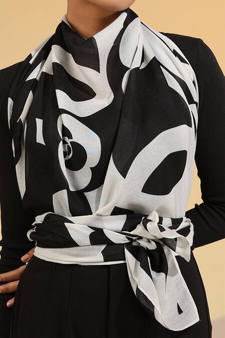 Dusala_Black Ray Floral Pattern Scarf _Online_at_Aza_Fashions