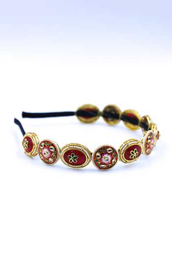 Buy Foot Fuel Red Crystals, Beads Embellished Circular Carved Brooch Hairband Online at Aza Fashions Buy_Foot Fuel_Red Crystals, Beads Embellished Circular Carved Brooch Hairband _Online_at_Aza_Fashions