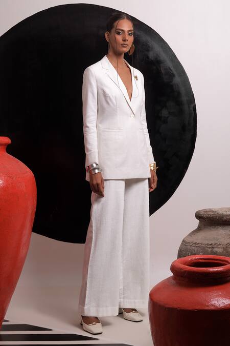 Buy Nautanky Ivory Handloom Cotton Embroidery Etheral Floral Blazer With Pant Buy_Nautanky_Ivory Handloom Cotton Embroidery Etheral Floral Blazer With Pant