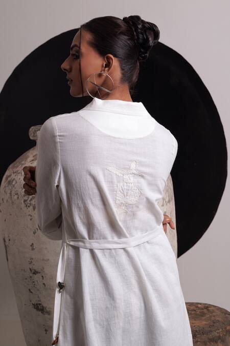 Buy Nautanky Ivory Handloom , Embroidery Radiance Floral Kurta With Pant Buy_Nautanky_Ivory Handloom , Embroidery Radiance Floral Kurta With Pant