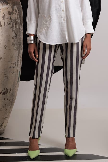 Buy Nautanky Ivory Handloom , Embroidery Collared Harmony Shirt With Pant Online at Aza Fashions Buy_Nautanky_Ivory Handloom , Embroidery Collared Harmony Shirt With Pant _Online_at_Aza_Fashions