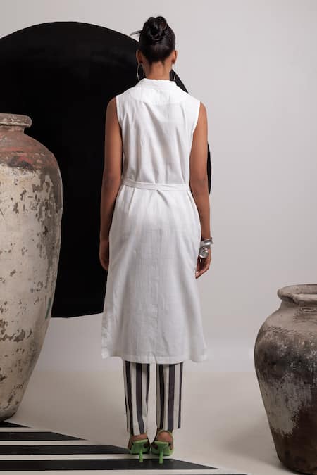 Shop Nautanky Ivory Handloom , Embroidery Collared Rumi Floral Kurta With Pant at Aza Fashions Shop_Nautanky_Ivory Handloom , Embroidery Collared Rumi Floral Kurta With Pant _at_Aza_Fashions