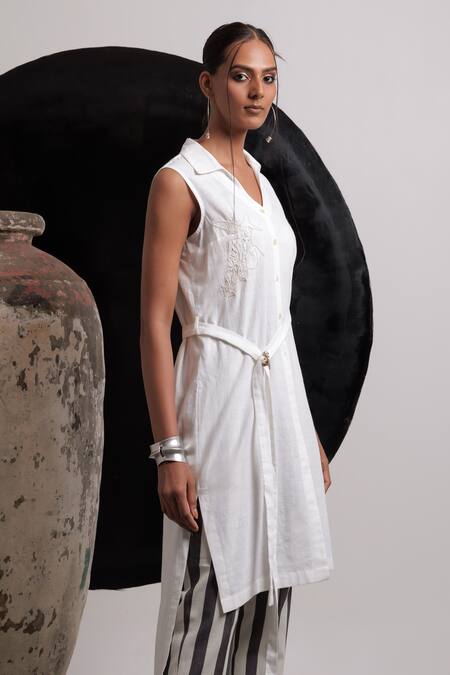 Shop Nautanky Ivory Handloom , Embroidery Collared Rumi Floral Kurta With Pant Online at Aza Fashions Shop_Nautanky_Ivory Handloom , Embroidery Collared Rumi Floral Kurta With Pant _Online_at_Aza_Fashions