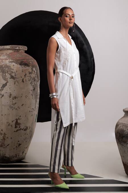 Nautanky Ivory Handloom , Embroidery Collared Rumi Floral Kurta With Pant at Aza Fashions Nautanky_Ivory Handloom , Embroidery Collared Rumi Floral Kurta With Pant _at_Aza_Fashions