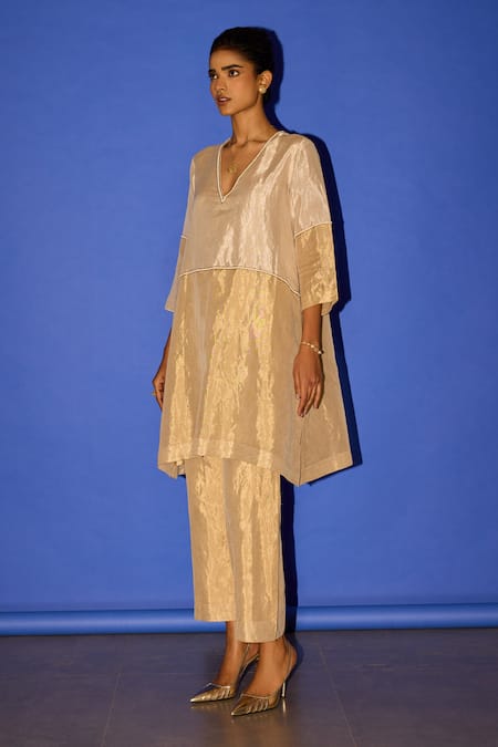 Buy_Esha Arora_Gold Tissue, Silk Cut Work, Embroidery Line Placement Kurta And Pant Set _Online_at_Aza_Fashions