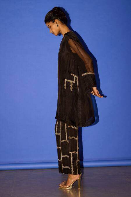 Buy_Esha Arora_Black Organza Embroidery Round Neck Sleeve Kurta And Flared Pant Set _Online_at_Aza_Fashions