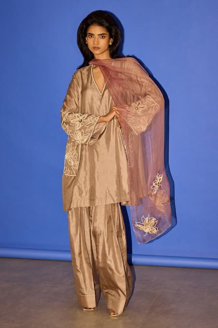 Shop_Esha Arora_Brown Silk, Linen Pearls V-neck Floral Embroidered Kurta Set 