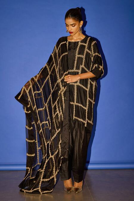 Esha Arora_Black Silk, Organza, Linen Sequins, Embroidery Collared Kurta Set _at_Aza_Fashions