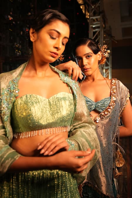 Buy_Etasha By Asha Jain_Green Tissue, Crepe Sequins Sweetheart Neck, Round Textured Metallic Palazzo Set _Online_at_Aza_Fashions