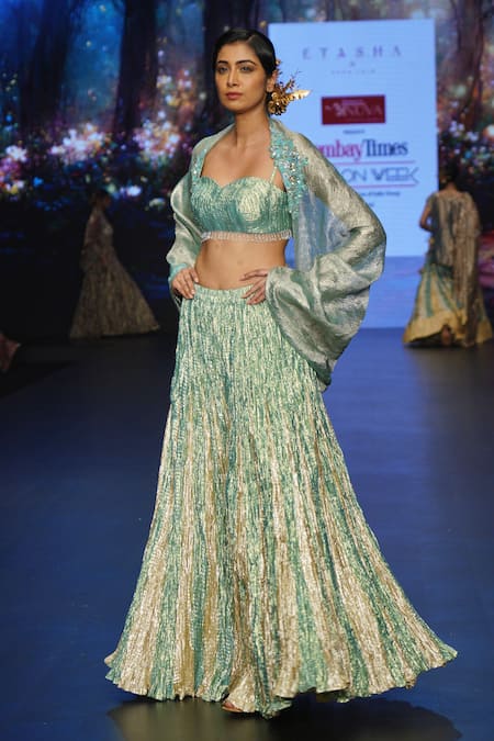 Etasha By Asha Jain_Green Tissue, Crepe Sequins Sweetheart Neck, Round Textured Metallic Palazzo Set _at_Aza_Fashions