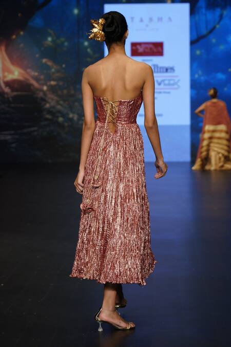 Etasha By Asha Jain Pink Metallic Tissue Plain Sweetheart Neck Corset Dress at Aza Fashions Etasha By Asha Jain_Pink Metallic Tissue Plain Sweetheart Neck Corset Dress _at_Aza_Fashions