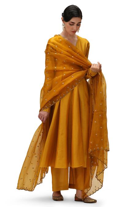 Mimamsaa_Yellow Chanderi Silk, Tissue Beads V-neck Rohini Solid Anarkali Pant Set _at_Aza_Fashions