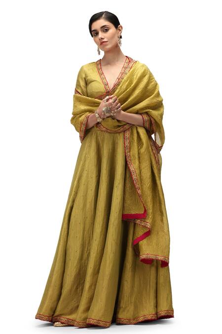 Shop Mimamsaa Green Tissue Silk Embroidery Floral Indira Cutwork Border Textured Dupatta at Aza Fashions Shop_Mimamsaa_Green Tissue Silk Embroidery Floral Indira Cutwork Border Textured Dupatta _at_Aza_Fashions