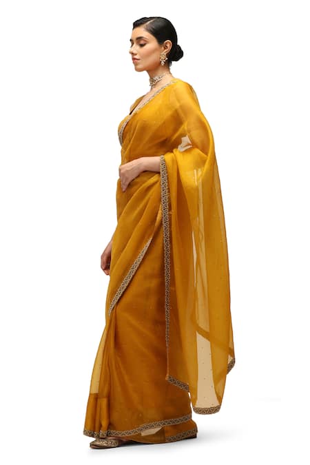 Mimamsaa Kanak Heart Swerve Border Embroidered Saree With Running Blouse 