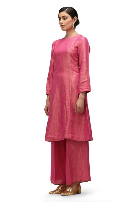 Mimamsaa_Fuchsia Muslin, Organza, Maheshwari Sequins, Dhriti Striped Woven Kurta Pant Set _Online_at_Aza_Fashions