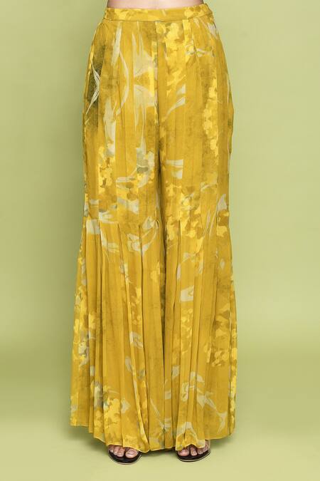 Label Shristi Chetani_Yellow Chiffon Embroidery Square Neck Buttercup Bloom Print Kurta Sharara Set_Online_at_Aza_Fashions