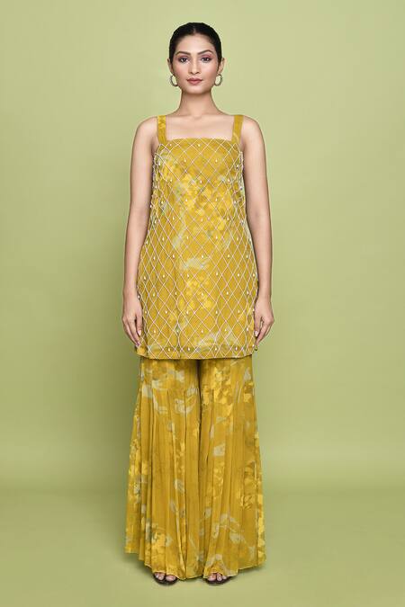 Buy_Label Shristi Chetani_Yellow Chiffon Embroidery Square Neck Buttercup Bloom Print Kurta Sharara Set_Online_at_Aza_Fashions