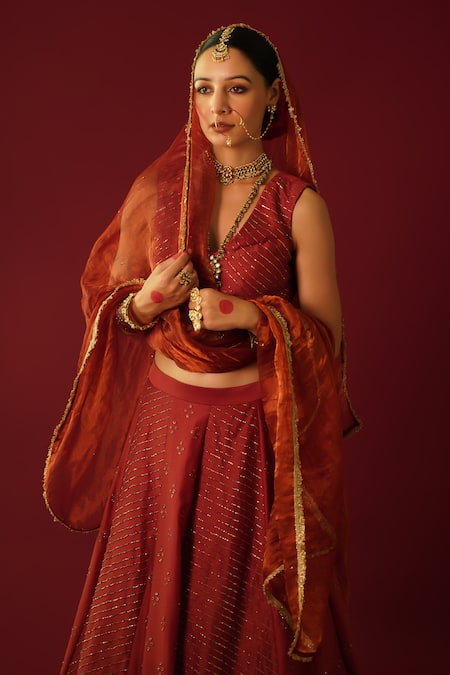 Rashi Jain_Red Chanderi, Tissue Tassels, Embroidery V-neck Fizaa Hand Lehenga Set _at_Aza_Fashions