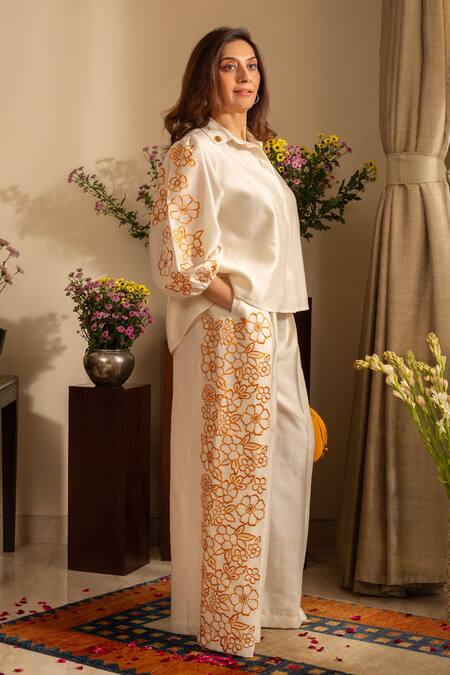 Buy House Of Inari Off White Pure Silk Chanderi Embroidery Blossom Collar Petunia Shirt With Pant Online at Aza Fashions Buy_House Of Inari_Off White Pure Silk Chanderi Embroidery Blossom Collar Petunia Shirt With Pant _Online_at_Aza_Fashions