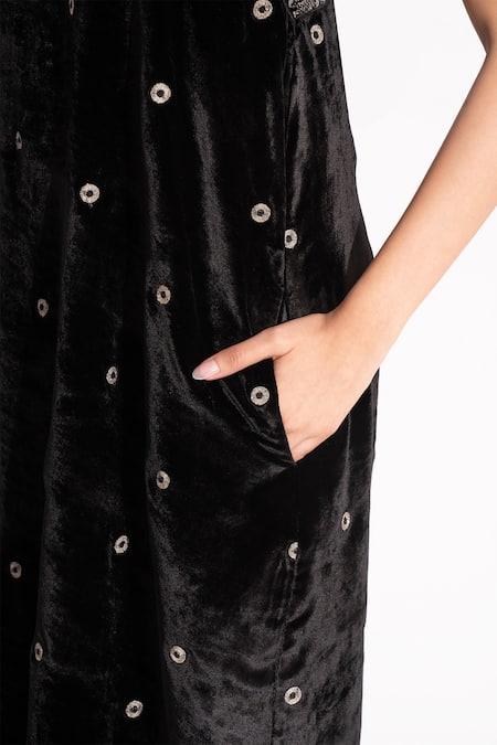 House Of Inari Black Silk Velvet Embroidery Eyelet One Shoulder Off Gown at Aza Fashions House Of Inari_Black Silk Velvet Embroidery Eyelet One Shoulder Off Gown _at_Aza_Fashions