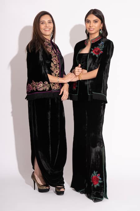 House Of Inari Black Silk Velvet Embroidery Midnight Rose Mandarin Collar Jacket at Aza Fashions House Of Inari_Black Silk Velvet Embroidery Midnight Rose Mandarin Collar Jacket _at_Aza_Fashions