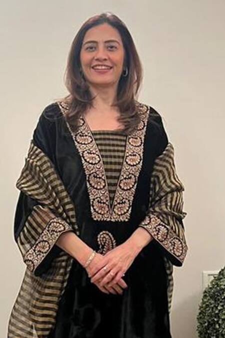 House Of Inari Black , Organza, Velvet Lace, Embroidery Square Neck Straight Kurta Set Online at Aza Fashions House Of Inari_Black , Organza, Velvet Lace, Embroidery Square Neck Straight Kurta Set _Online_at_Aza_Fashions